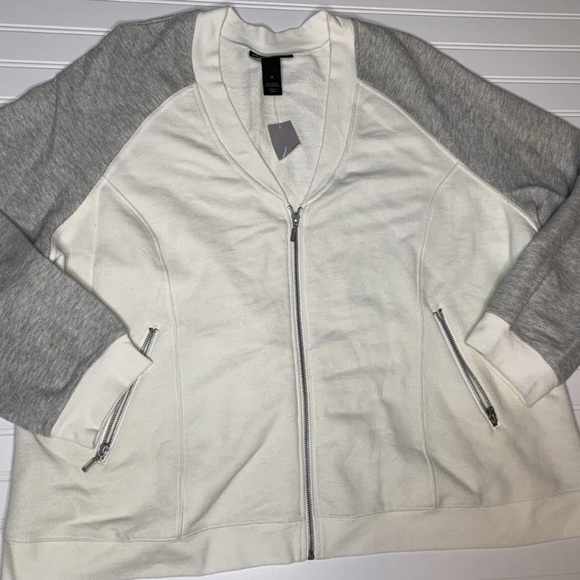 Lane Bryant Jacket Women's 28 Gray & White Sweatshirt Athletic Zip NEW. 295 - Picture 2 of 4